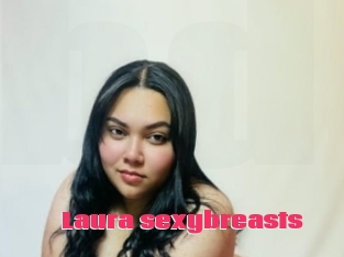 Laura_sexybreasts