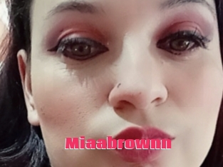Miaabrownn