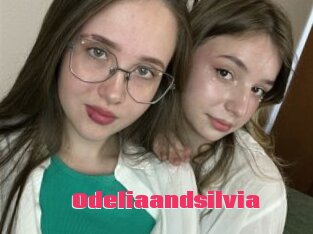 Odeliaandsilvia